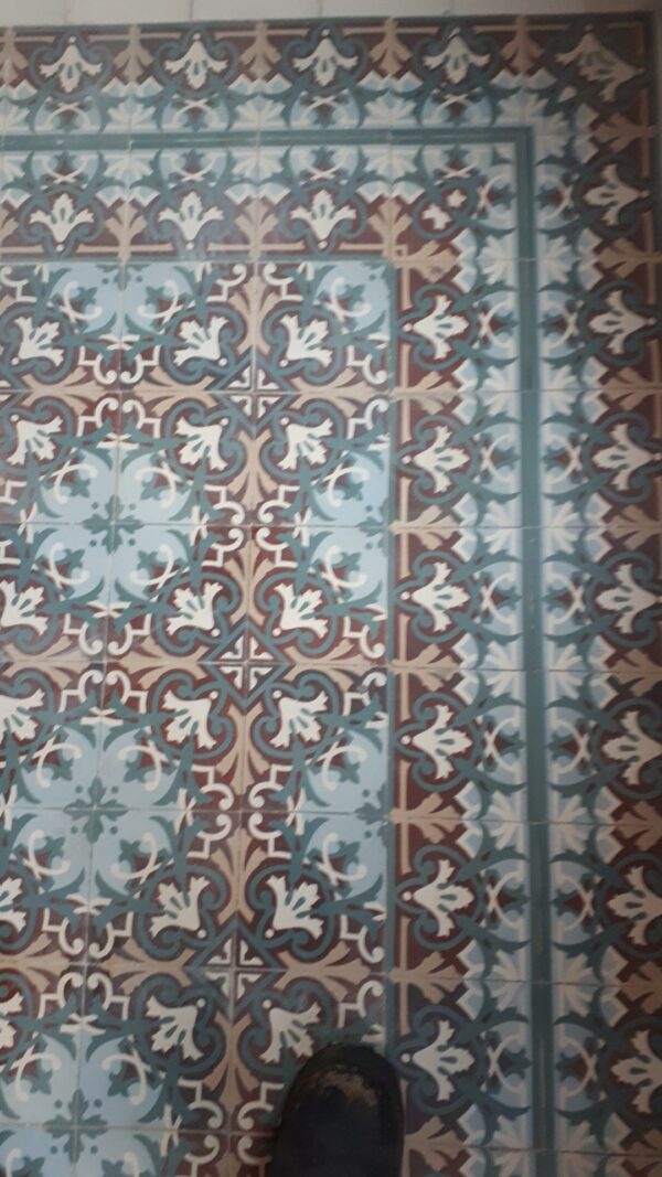 Carrelage Ciment Céramique Ancien Fleurs et Lys Réf 020 – Image 2