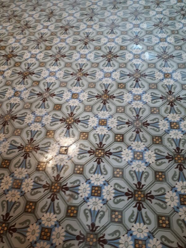 Carrelage Ciment Céramique Ancien  Réf 138  Fleurs & Cabochon - 40m2 +