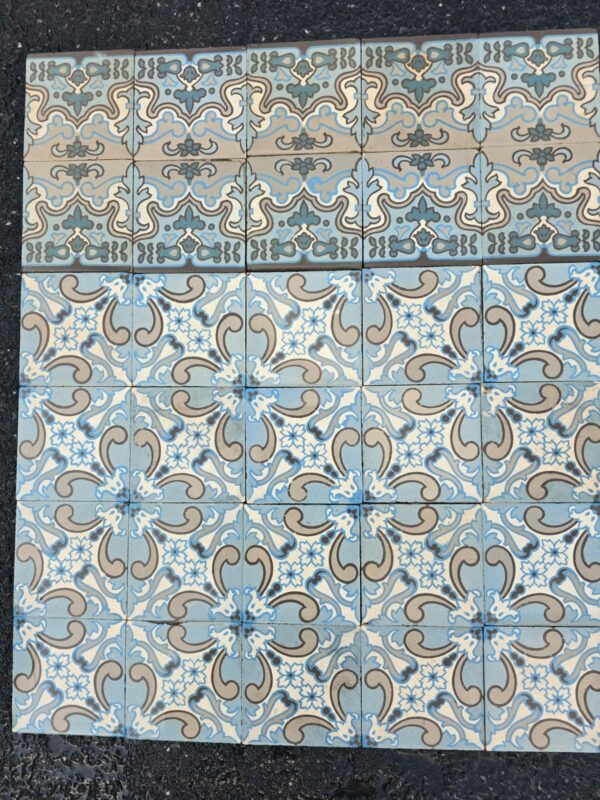 Carrelage Ciment Céramique Ancien  Réf 143  Fleurs Art Déco - 24m2