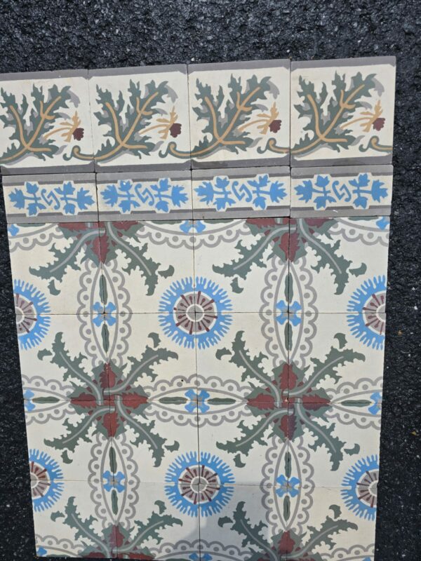 Carrelage Ciment Céramique Ancien  Réf 144  Chardons & Boutons bleus - 15m2