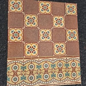 Carrelage Ciment Céramique Ancien  Réf 145  Damier Rouge et Fleurs - 34m2